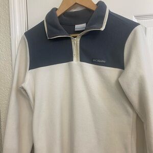 Women Columbia Sweater